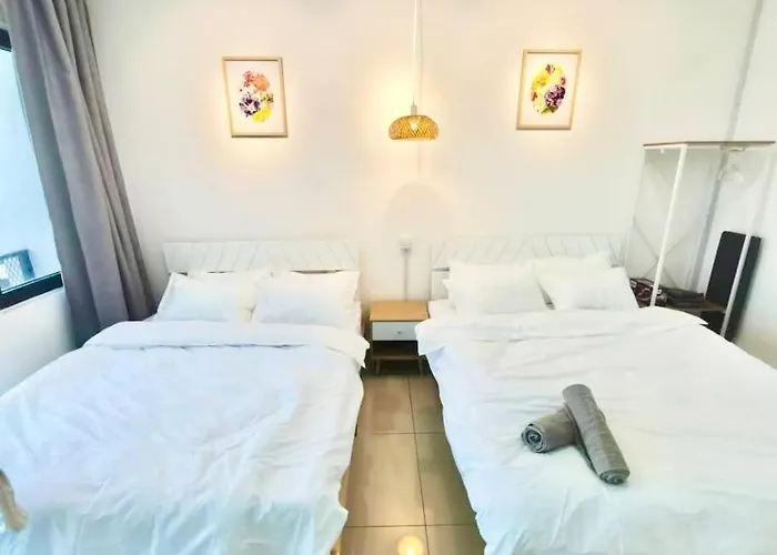 F 1-5 Pax 3Bed Cozy Home Studio Trefoil Setia Alam Wifi & Tv